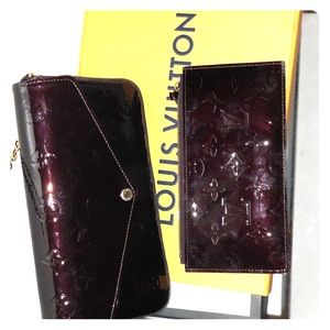 LV clutch purse